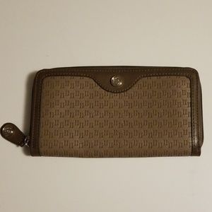 Relic wallet